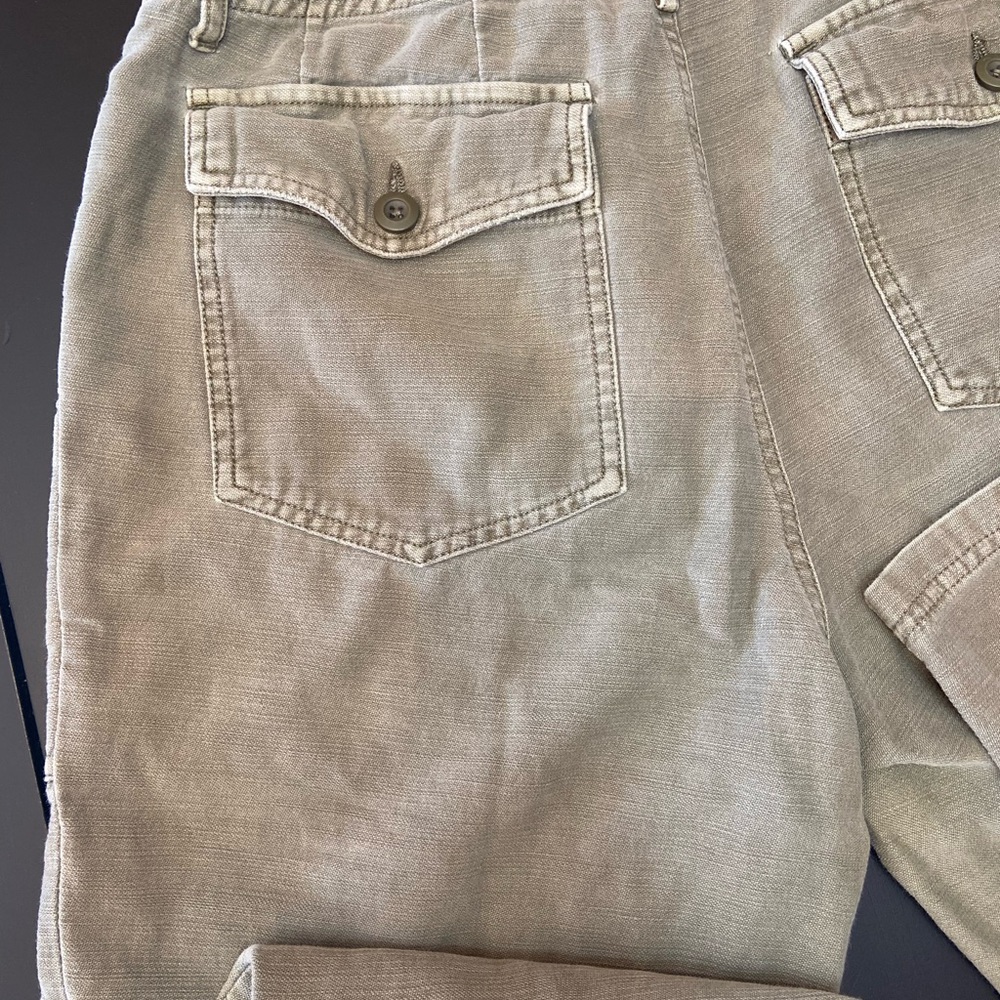 Lucky Brand Green Cropped Ankle Pants - Picture 5 of 9